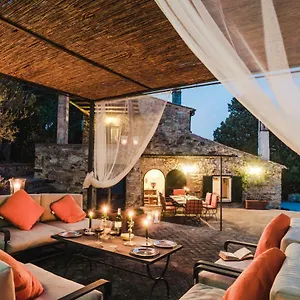  Ferienhaus Borgo Degli Ulivi